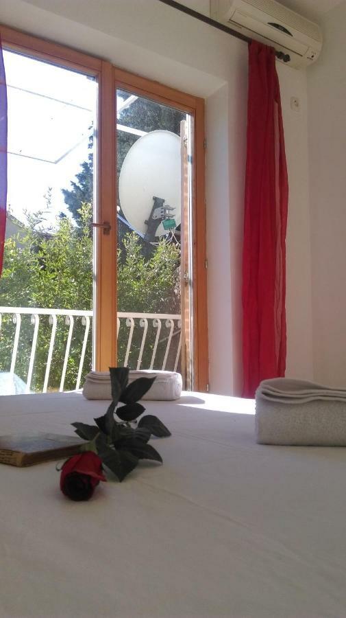 Apartman Restovic Бол Экстерьер фото
