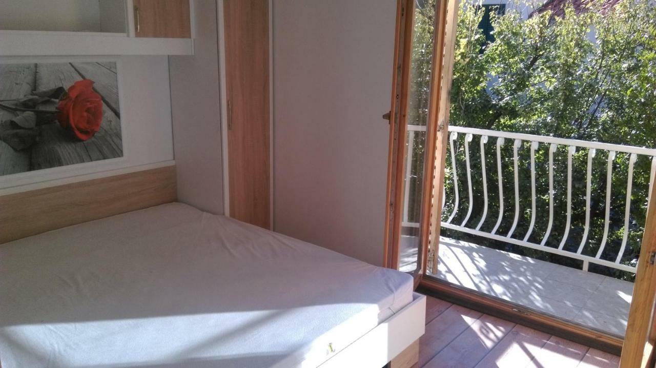 Apartman Restovic Бол Экстерьер фото