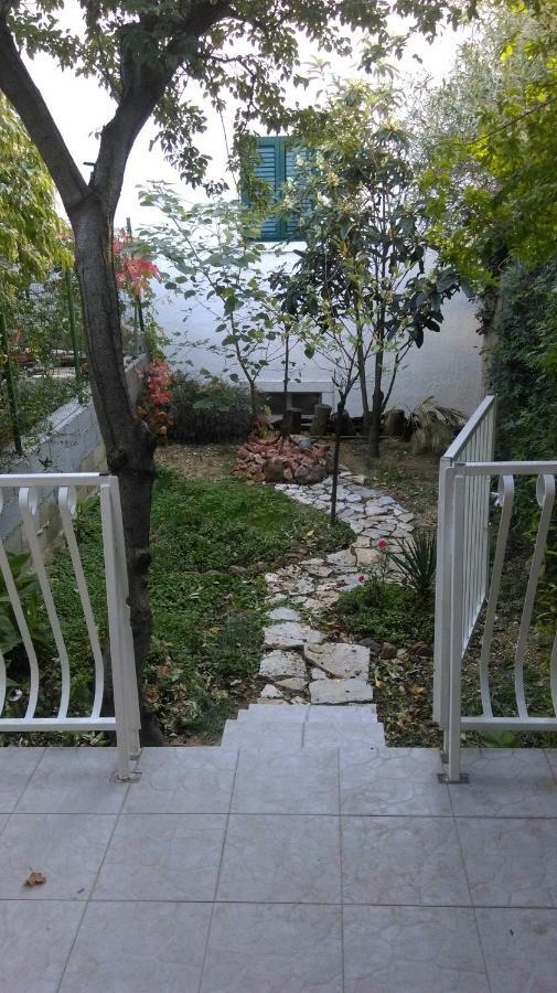 Apartman Restovic Бол Экстерьер фото